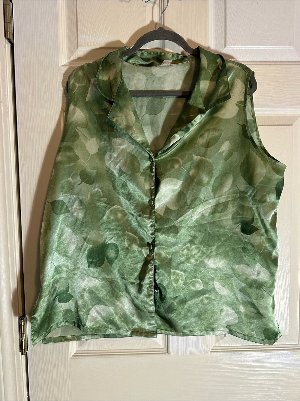 Sleeveless Satin Button-Front Pajama Top in Leaf Green